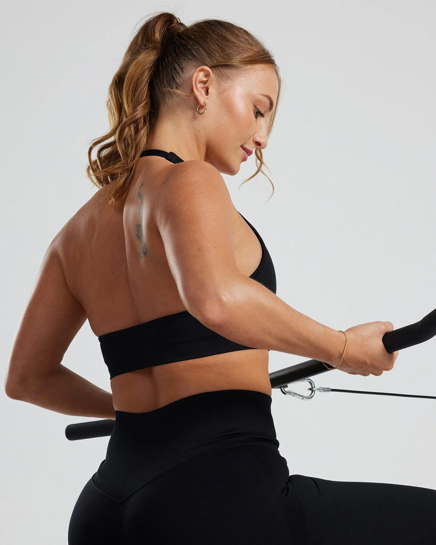Motion Seamless Halter Bra | Black - Image 3